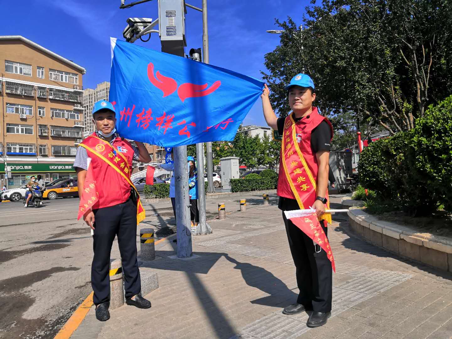 <strong>大鸡巴操瘦小女人</strong>